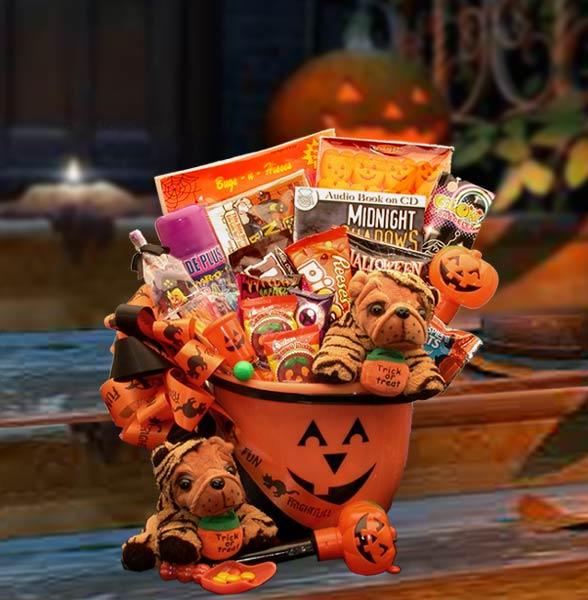 Halloween gift, Halloween gift basket, Halloween baskets, Childs Halloween gift, Childs Halloween basket, kids Halloween basket, kids Halloween gift