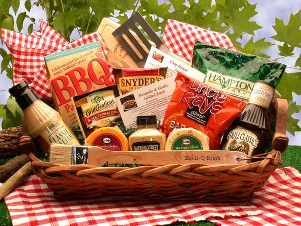 snack basket, junk food basket, snack gift basket, food basket, snack gift, gift for him, barbeque basket, barbecue basket